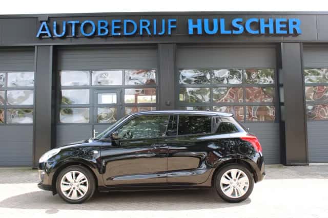 Suzuki Swift (2018) thumbnail 5
