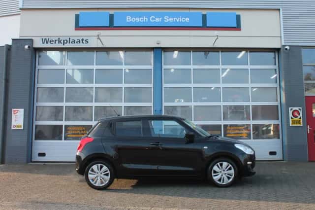 Suzuki Swift (2018) thumbnail 6