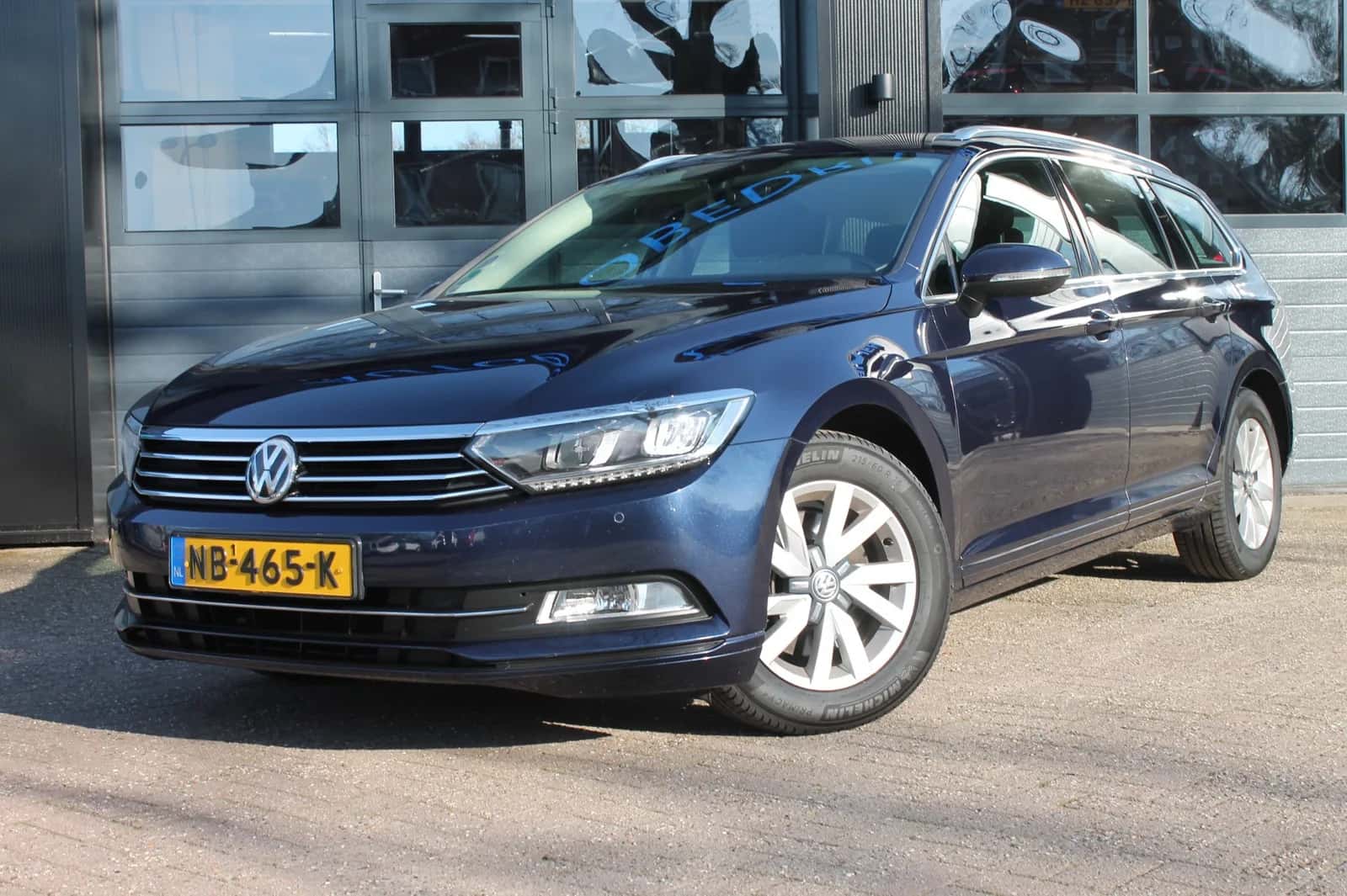 Volkswagen Passat (2017) — foto 1