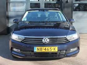 Volkswagen Passat (2017) thumbnail 2