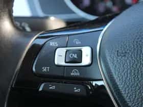 Volkswagen Passat (2017) thumbnail 26
