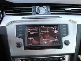 Volkswagen Passat (2017) thumbnail 29