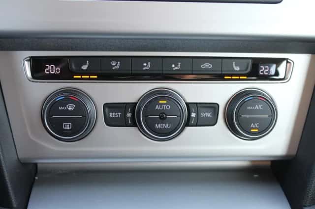 Volkswagen Passat (2017) thumbnail 30