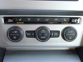 Volkswagen Passat (2017) thumbnail 30