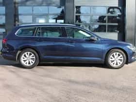 Volkswagen Passat (2017) thumbnail 8
