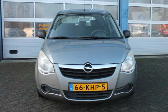 Opel Agila (2009) thumbnail 2