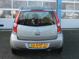 Opel Agila (2009) thumbnail 11