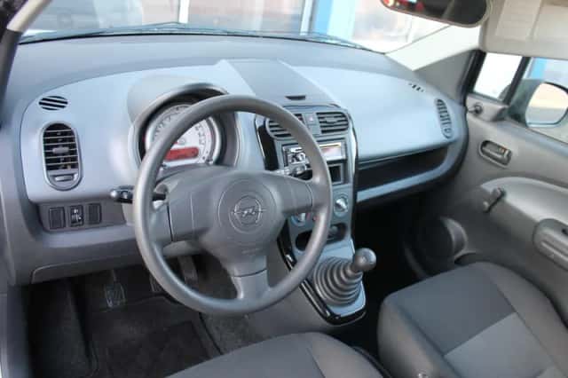Opel Agila (2009) thumbnail 13