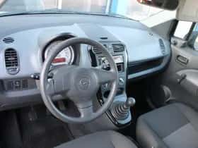 Opel Agila (2009) thumbnail 13