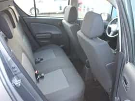 Opel Agila (2009) thumbnail 16