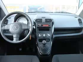 Opel Agila (2009) thumbnail 4