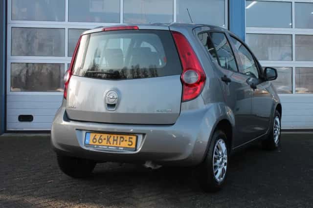 Opel Agila (2009) thumbnail 9