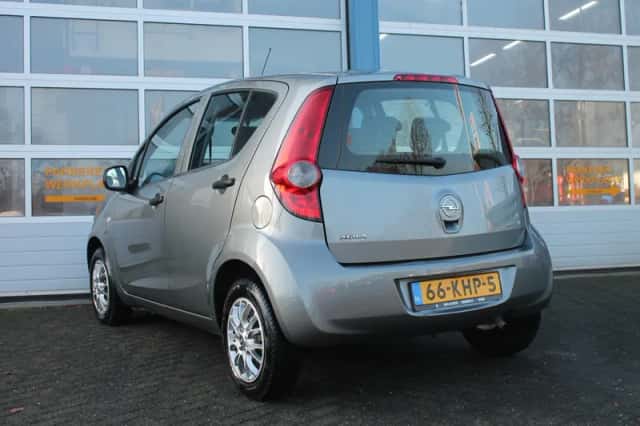 Opel Agila (2009) thumbnail 10