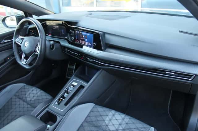 Volkswagen Golf (2021) thumbnail 19