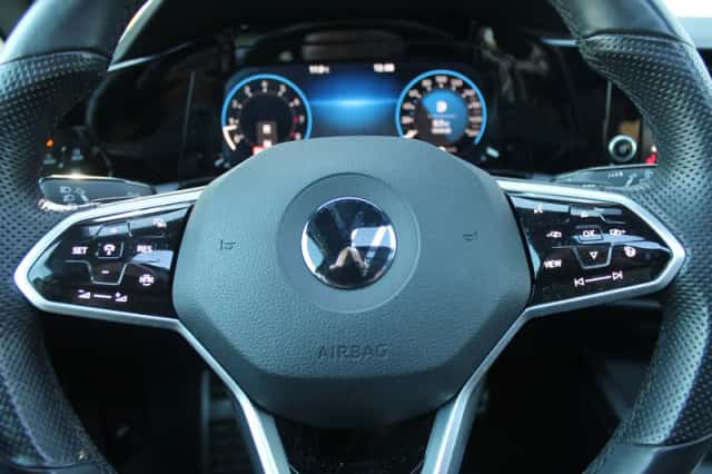 Volkswagen Golf (2021) thumbnail 24