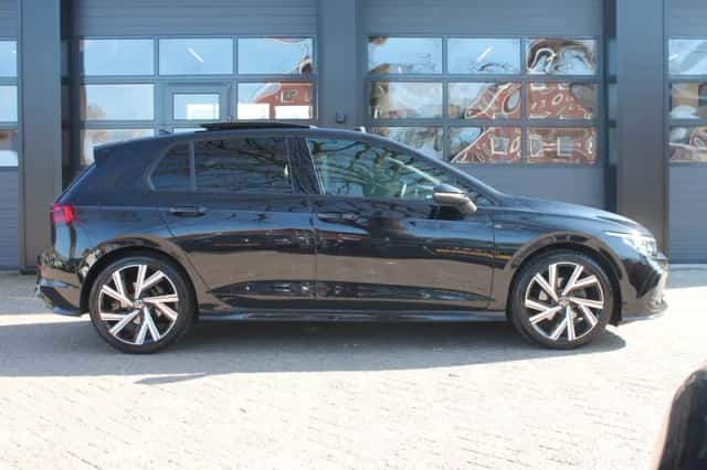 Volkswagen Golf (2021) thumbnail 5