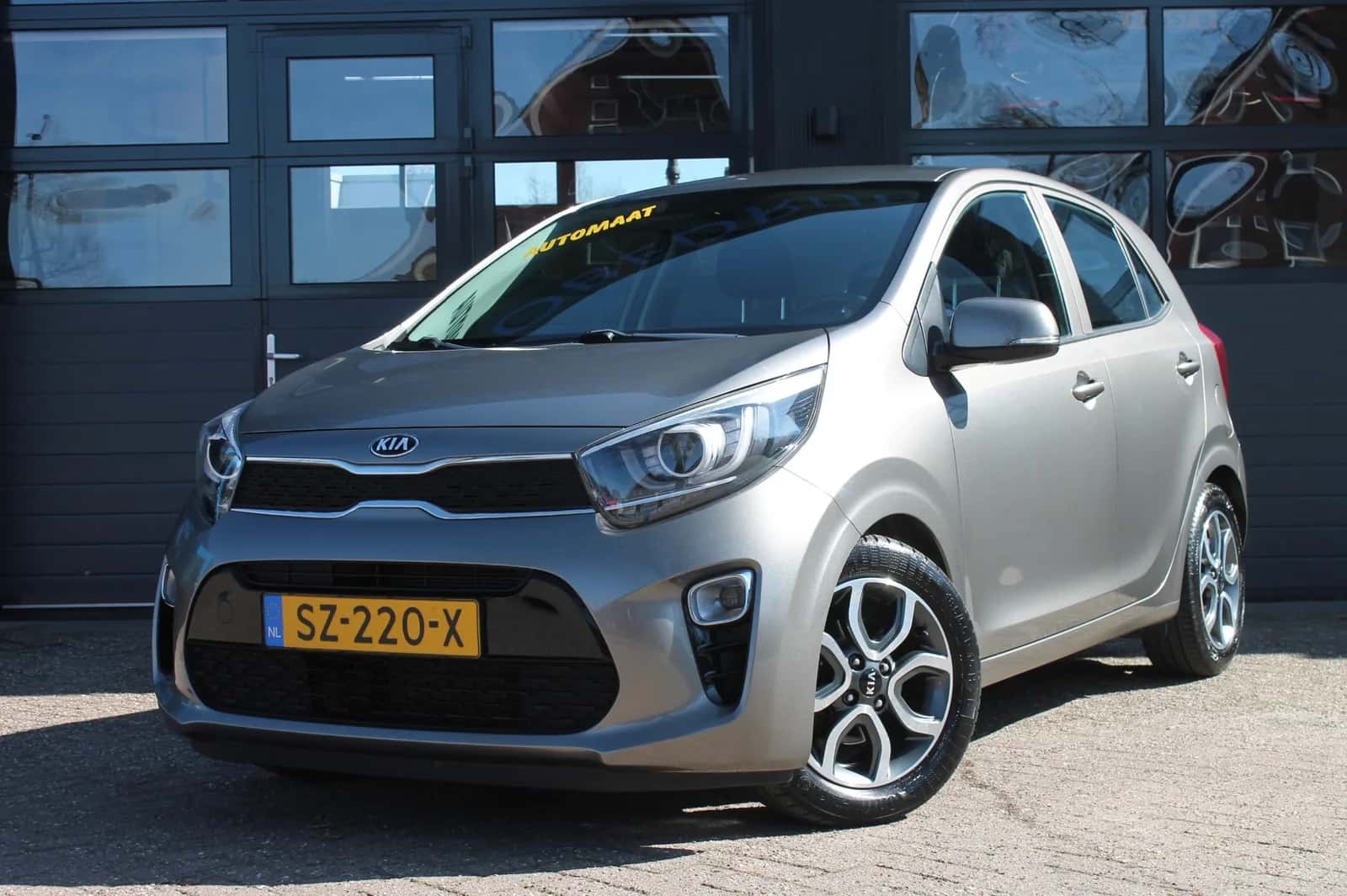 Kia Picanto (2018) — foto 1