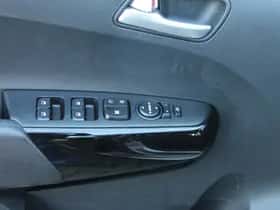Kia Picanto (2018) thumbnail 18