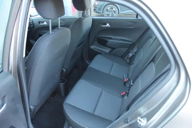 Kia Picanto (2018) thumbnail 20