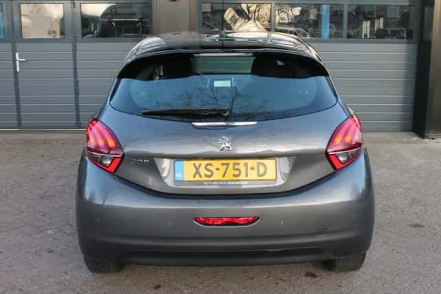 Peugeot 208 (2019) thumbnail 12