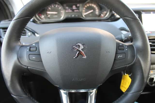 Peugeot 208 (2019) thumbnail 25