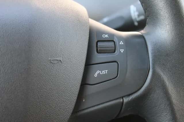Peugeot 208 (2019) thumbnail 27