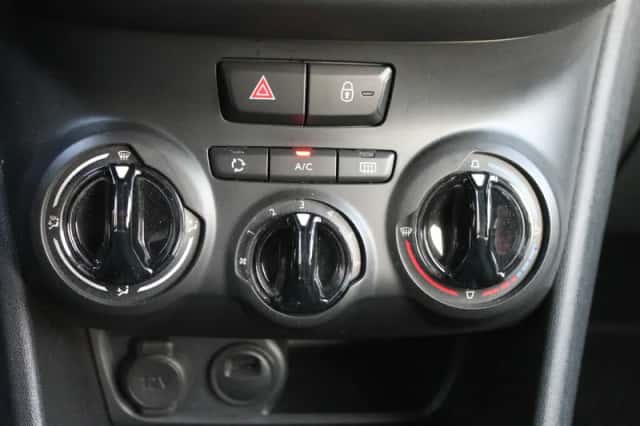 Peugeot 208 (2019) thumbnail 30