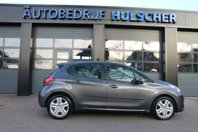 Peugeot 208 (2019) thumbnail 4