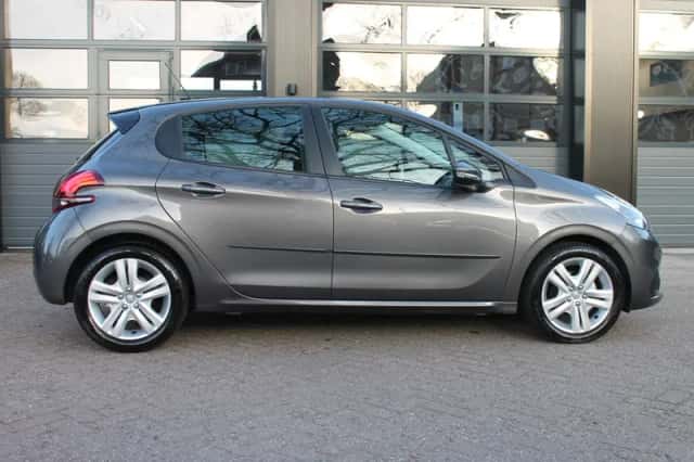 Peugeot 208 (2019) thumbnail 6