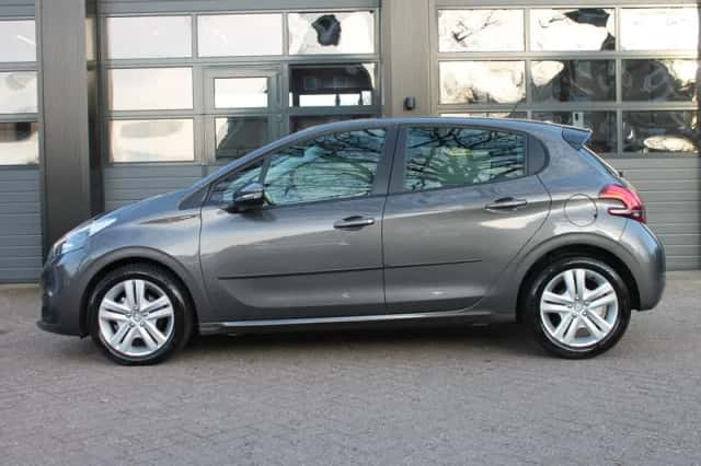 Peugeot 208 (2019) thumbnail 8