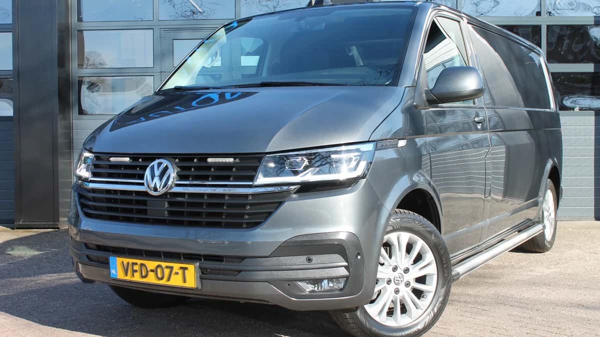 Volkswagen Transporter (2020) — foto 1