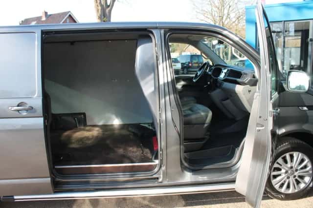 Volkswagen Transporter (2020) thumbnail 17