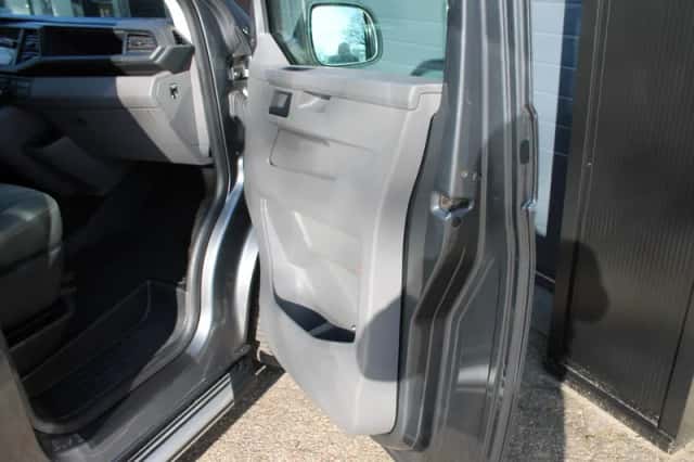 Volkswagen Transporter (2020) thumbnail 20