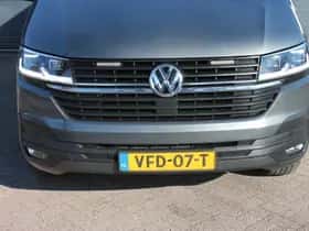 Volkswagen Transporter (2020) thumbnail 3