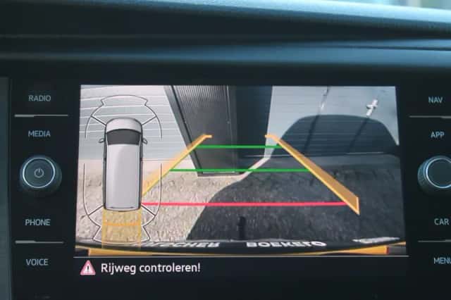 Volkswagen Transporter (2020) thumbnail 26