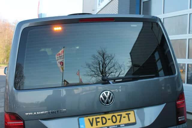 Volkswagen Transporter (2020) thumbnail 42