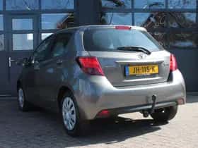 Toyota Yaris (2016) thumbnail 11