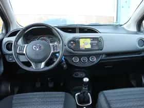 Toyota Yaris (2016) thumbnail 21