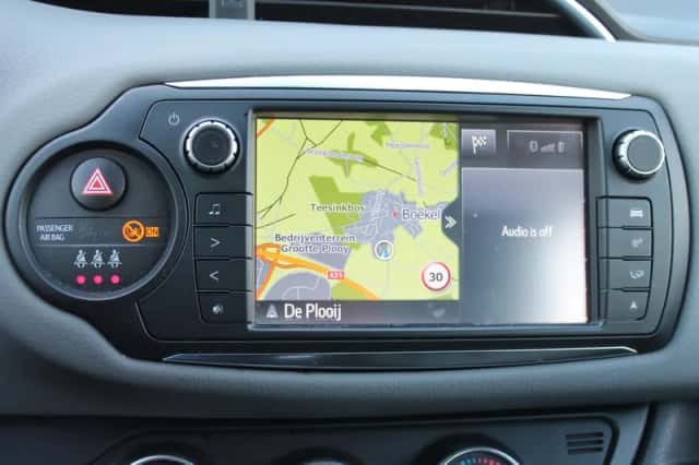 Toyota Yaris (2016) thumbnail 26