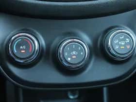 Opel Karl (2016) thumbnail 32