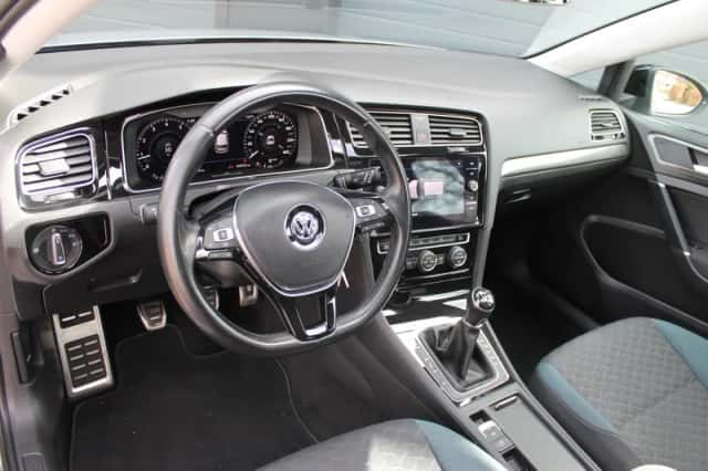 Volkswagen Golf (2020) thumbnail 15