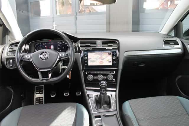 Volkswagen Golf (2020) thumbnail 24