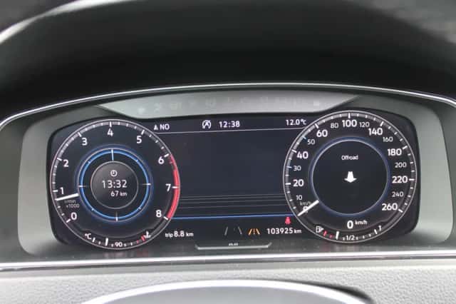 Volkswagen Golf (2020) thumbnail 25