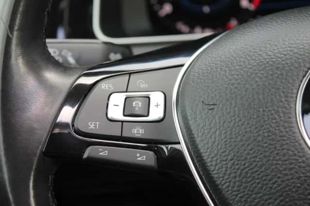 Volkswagen Golf (2020) thumbnail 27