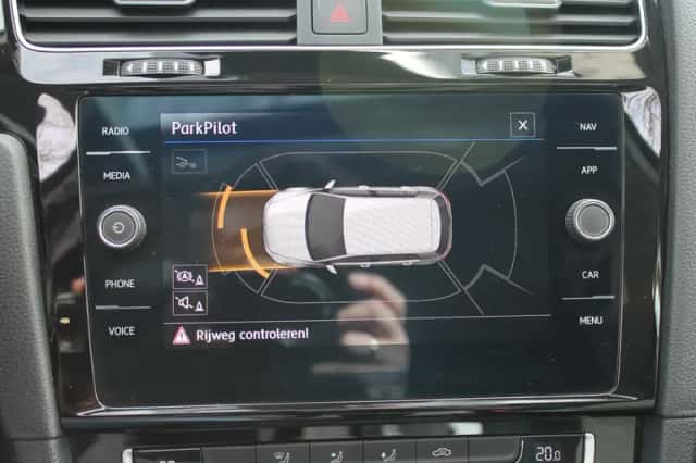 Volkswagen Golf (2020) thumbnail 33