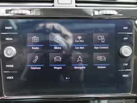 Volkswagen Golf (2020) thumbnail 36
