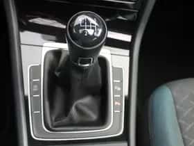 Volkswagen Golf (2020) thumbnail 38