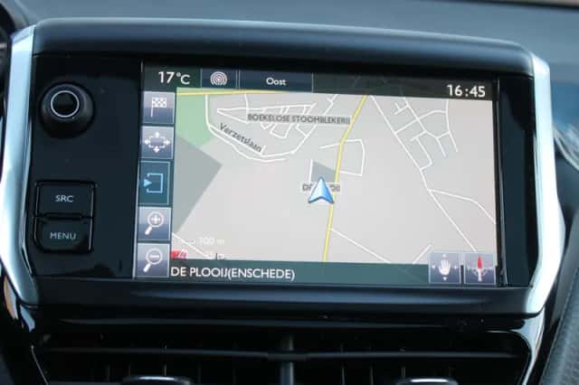 Peugeot 2008 (2016) thumbnail 29
