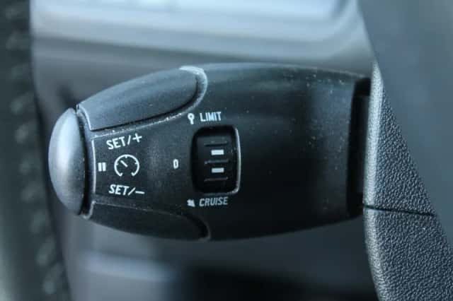 Peugeot 2008 (2016) thumbnail 37