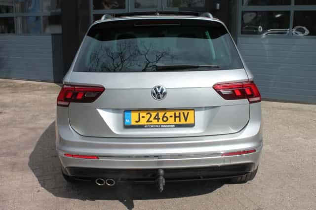 Volkswagen Tiguan (2019) thumbnail 12
